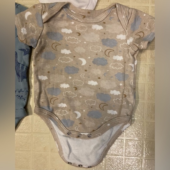 Lot of Baby Boys Size 0-3 Months Summer Clothes - Picture 4 of 6